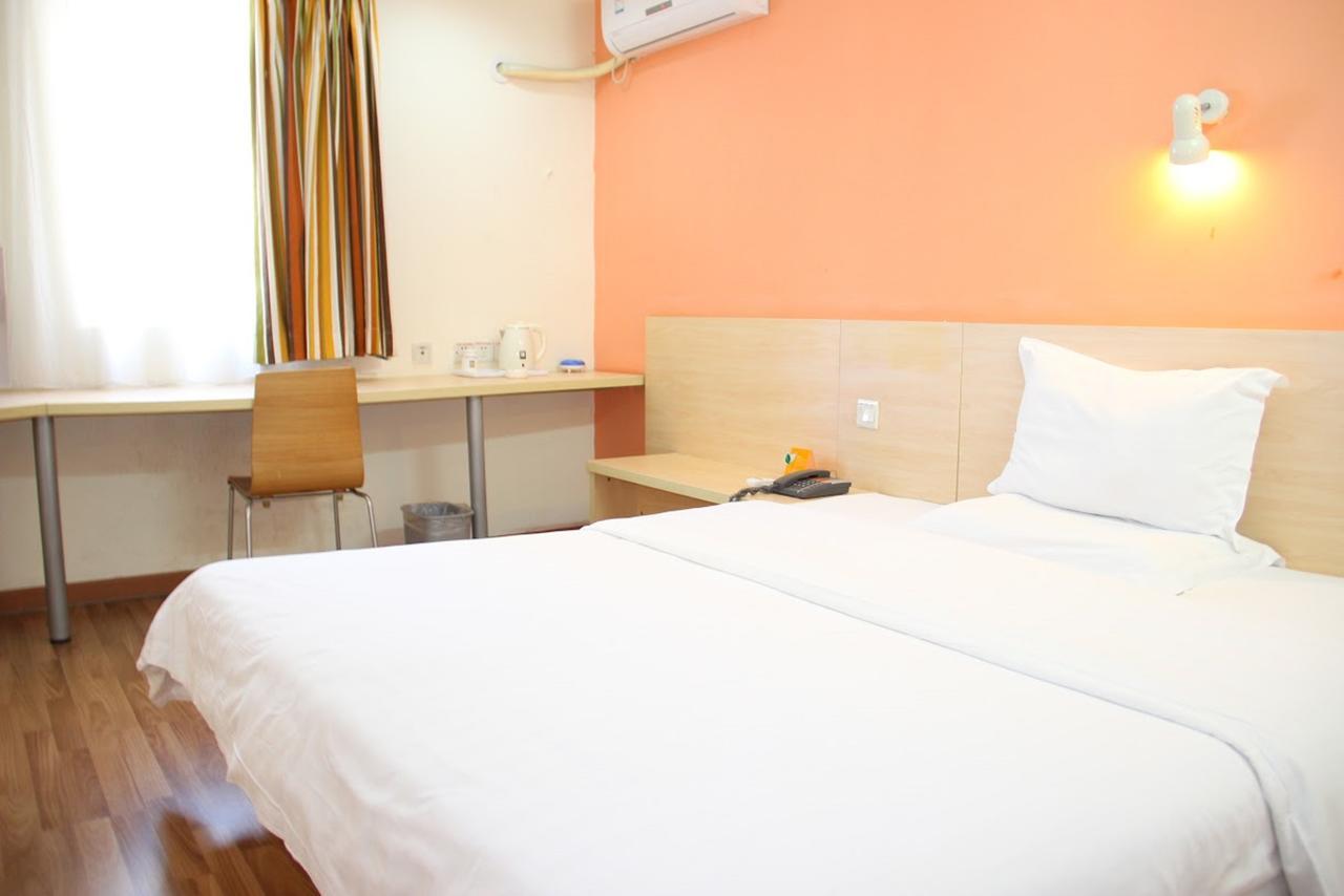 7Days Inn West Liaoyang Road Carrefour Qingdao Esterno foto